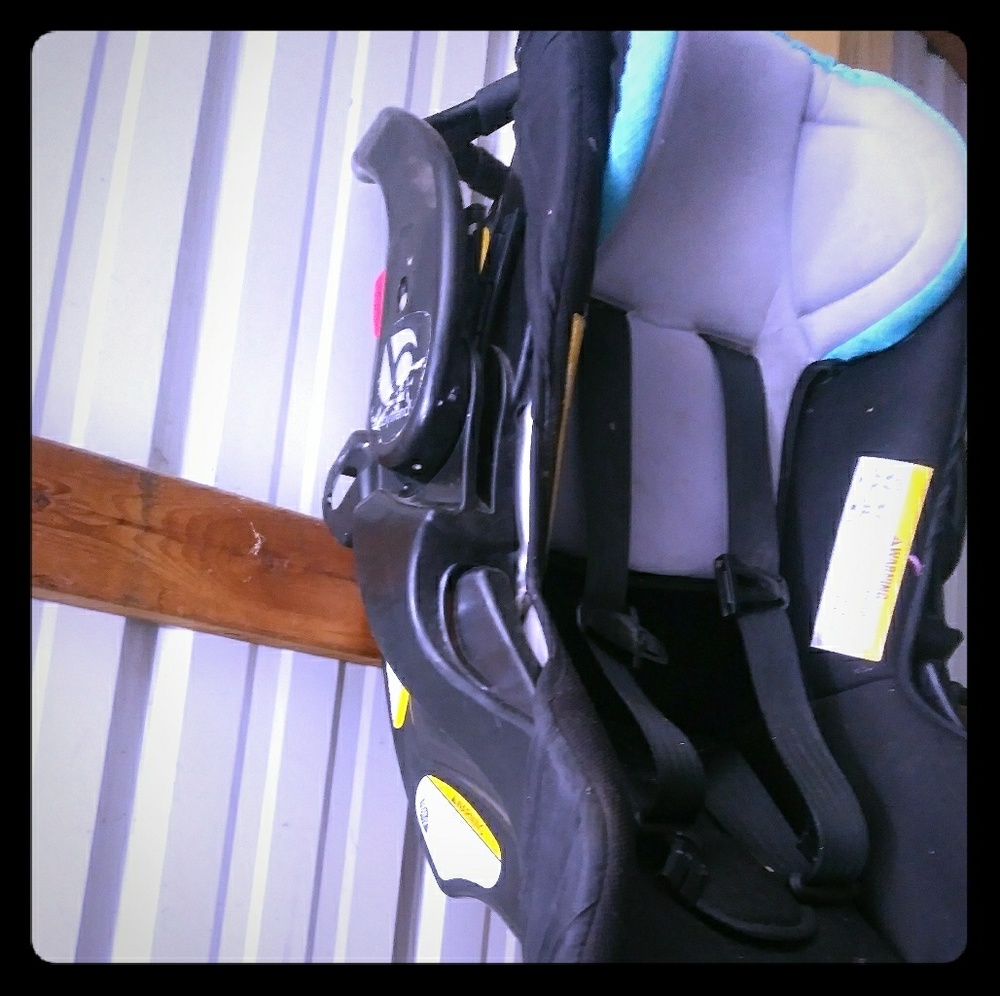 Secure Snap Gear 35 Infant Car Seat